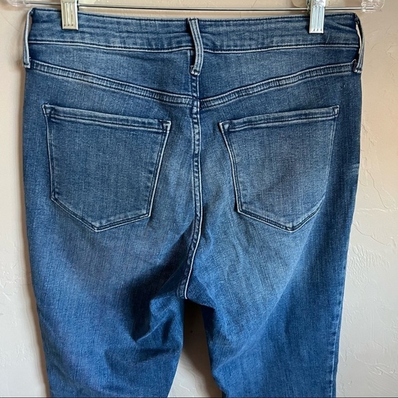 Old Navy Super Skinny High Rise Distressed Denim Jeans - Picture 6 of 8